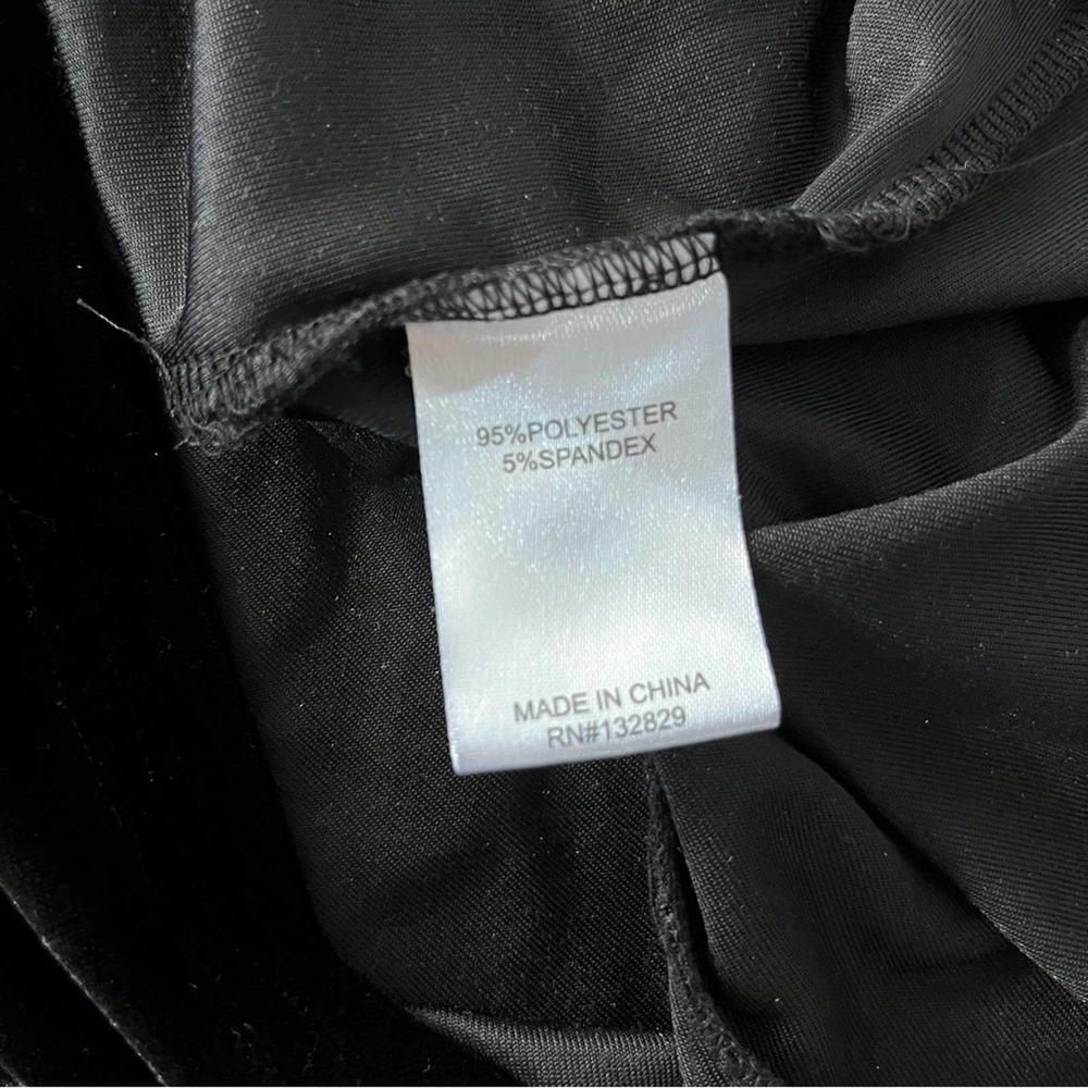 Superdown Shelbey mini dress black velvet - Small - Picture 11 of 13